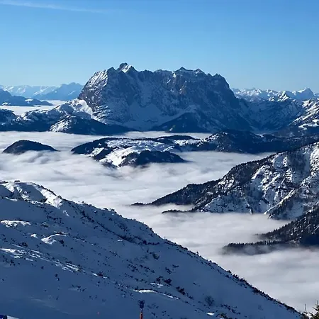 斯坦普拉提公寓