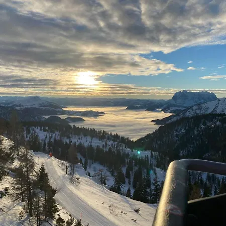 斯坦普拉提公寓 * 瓦德林